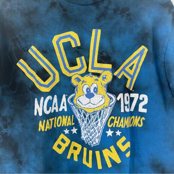 NEW VINTAGE TUBULAR 47 UCLA Bruins T-shirt Collegiate Sports Tie Dye Medium NWOT - Picture 6 of 8